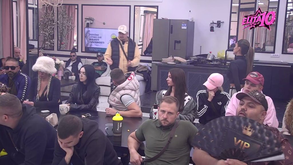 SUKOB U EMISIJI PODIGAO TENZIJU: Glorija Jelovac i Jovana Tomić Matora u centru pažnje, Terza izgubio kontrolu zbog izjave o vereničkom prstenu (VIDEO) – napad u Eliti