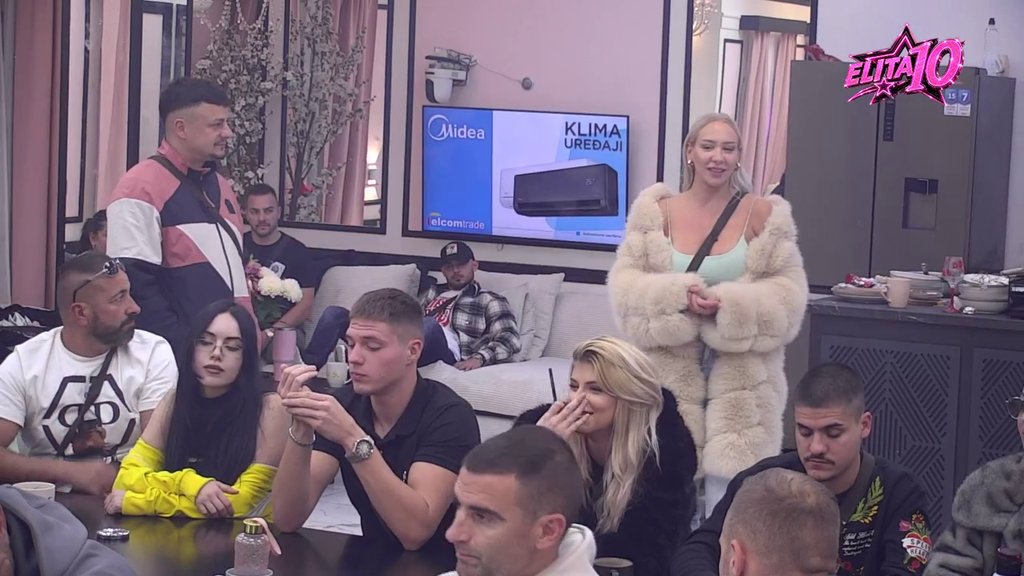 TERZA POSTAVIO GRANICU U ODNOSU SA GLORIJOM: Otkrio pravi razlog zbog kojeg ne želi vezu, svi čekaju kako će Glorija reagovati (VIDEO) – razlog zbog kojeg Terza ne želi vezu sa Glorijom