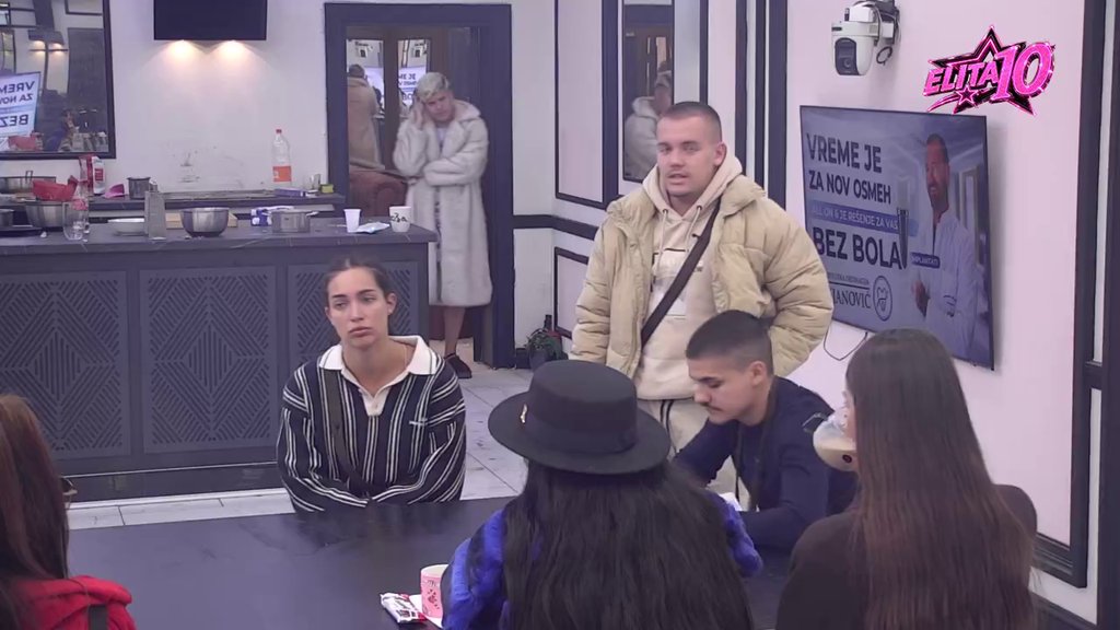 MASKE PADAJU U ELITI: Uroš Stanić izabrao najempatičnije, Anđela otkrila šta zaista misli o Bureku (VIDEO) – anketa u Eliti 10