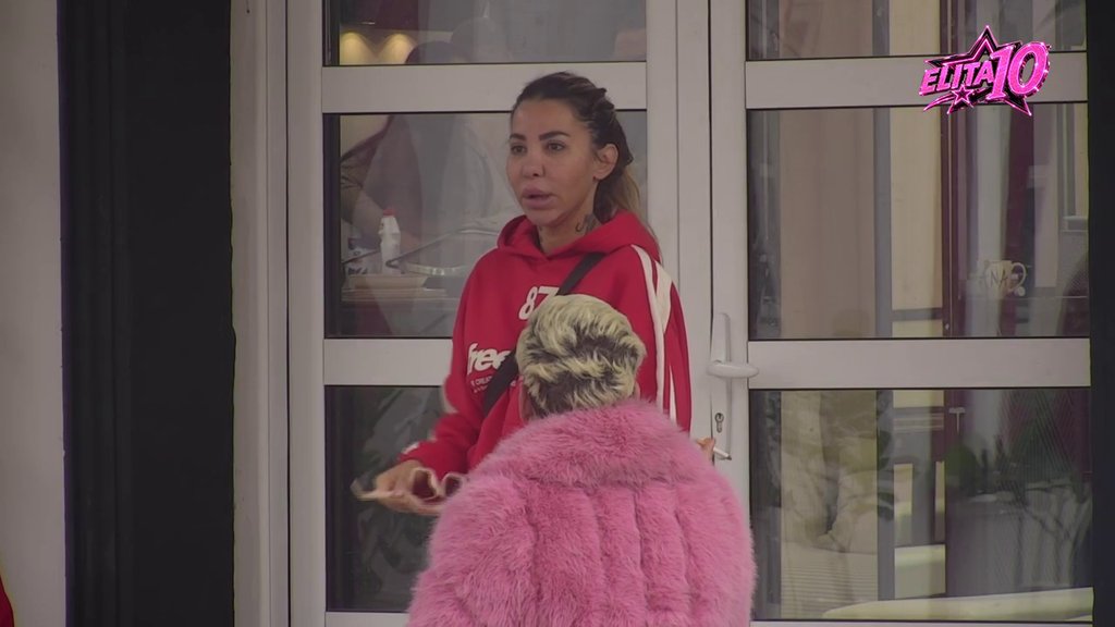 OČAJ U BELOJ KUĆI: Aneli odbila utehu, Uroš pokušao sve, ali ona želi samoću (VIDEO)