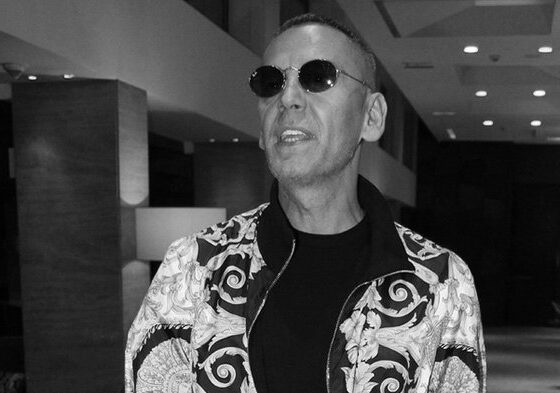 OD PRVE HALJINE DO PRIJATELJSTAVA SA ZVEZDAMA: Saša Vidić postavio standarde domaće mode, evo ko mu je sve verovao (FOTO)