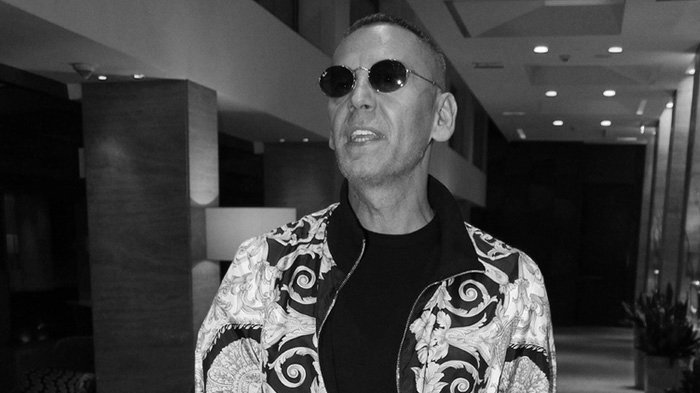OD PRVE HALJINE DO PRIJATELJSTAVA SA ZVEZDAMA: Saša Vidić postavio standarde domaće mode, evo ko mu je sve verovao (FOTO)