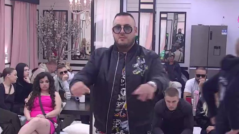 PREOKRET U ODNOSIMA ZADRUGARA: Filip Car ne opravdava Anđeline udarce na Aneli, ali je ipak izvinjenje stiglo (VIDEO)